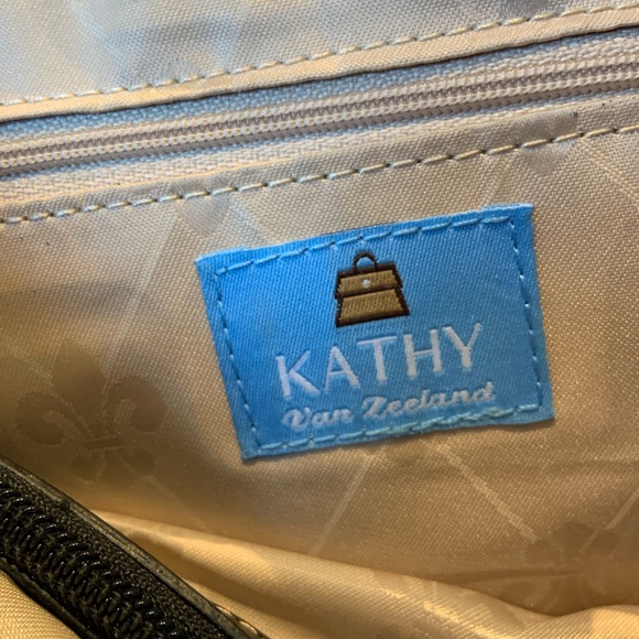 Kathy Van Zeeland Handbag with charms - Picture 8 of 9